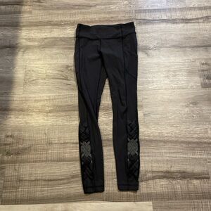 Black lululemon leggings